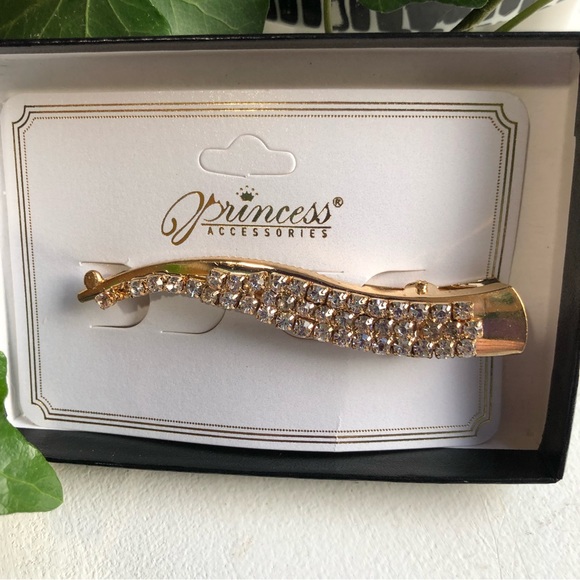 Sparkly Hair Clip - Picture 4 of 7